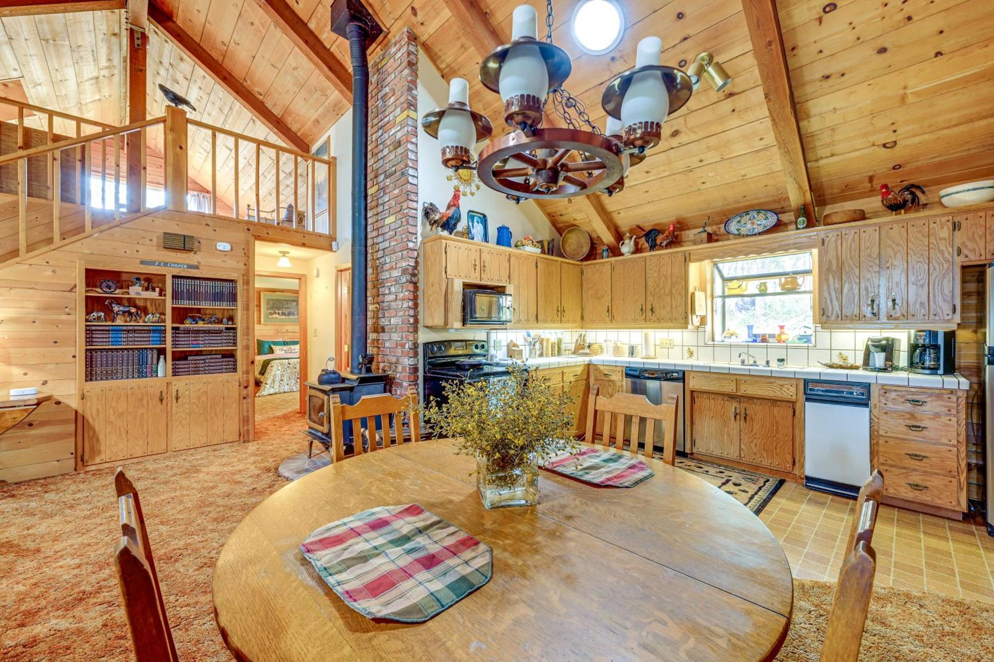Cozy Family-Friendly Badger Retreat With Fireplace! Exteriér fotografie